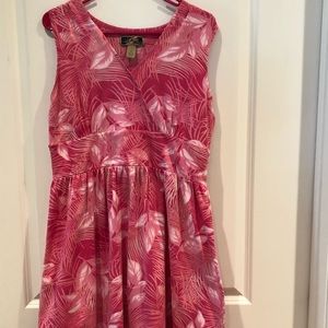 Great summer dress...Pink and White Size Medium